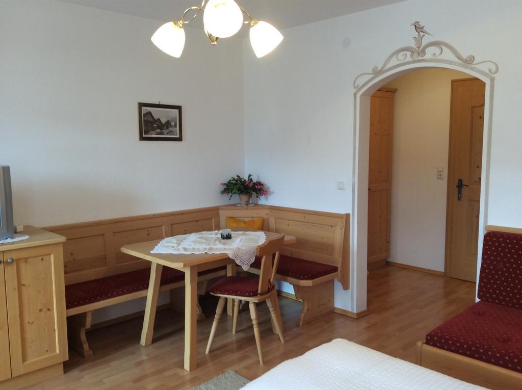Klammer Gabi Obertilliach Chambre photo