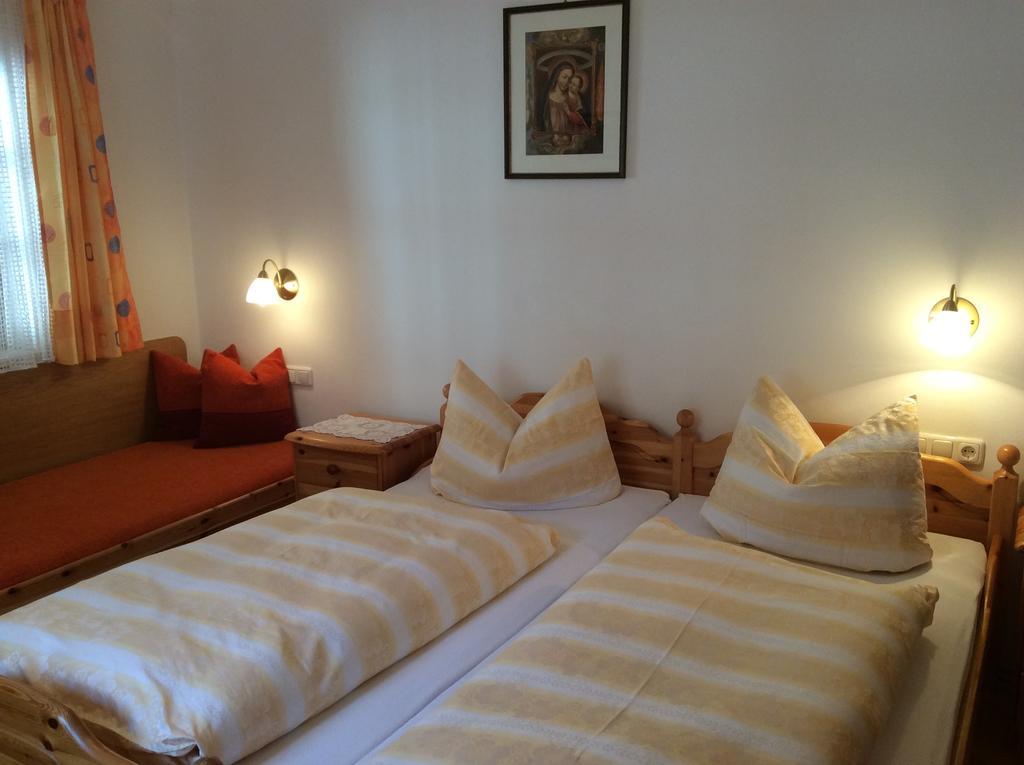 Klammer Gabi Obertilliach Chambre photo
